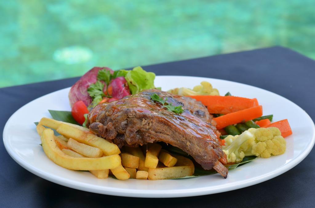 Lagoon By Waringin Hospitality 4*