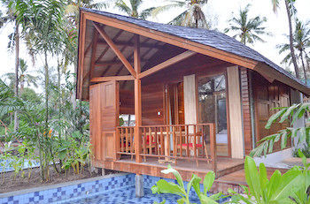 Lagoon By Waringin Hospitality Resort 4*